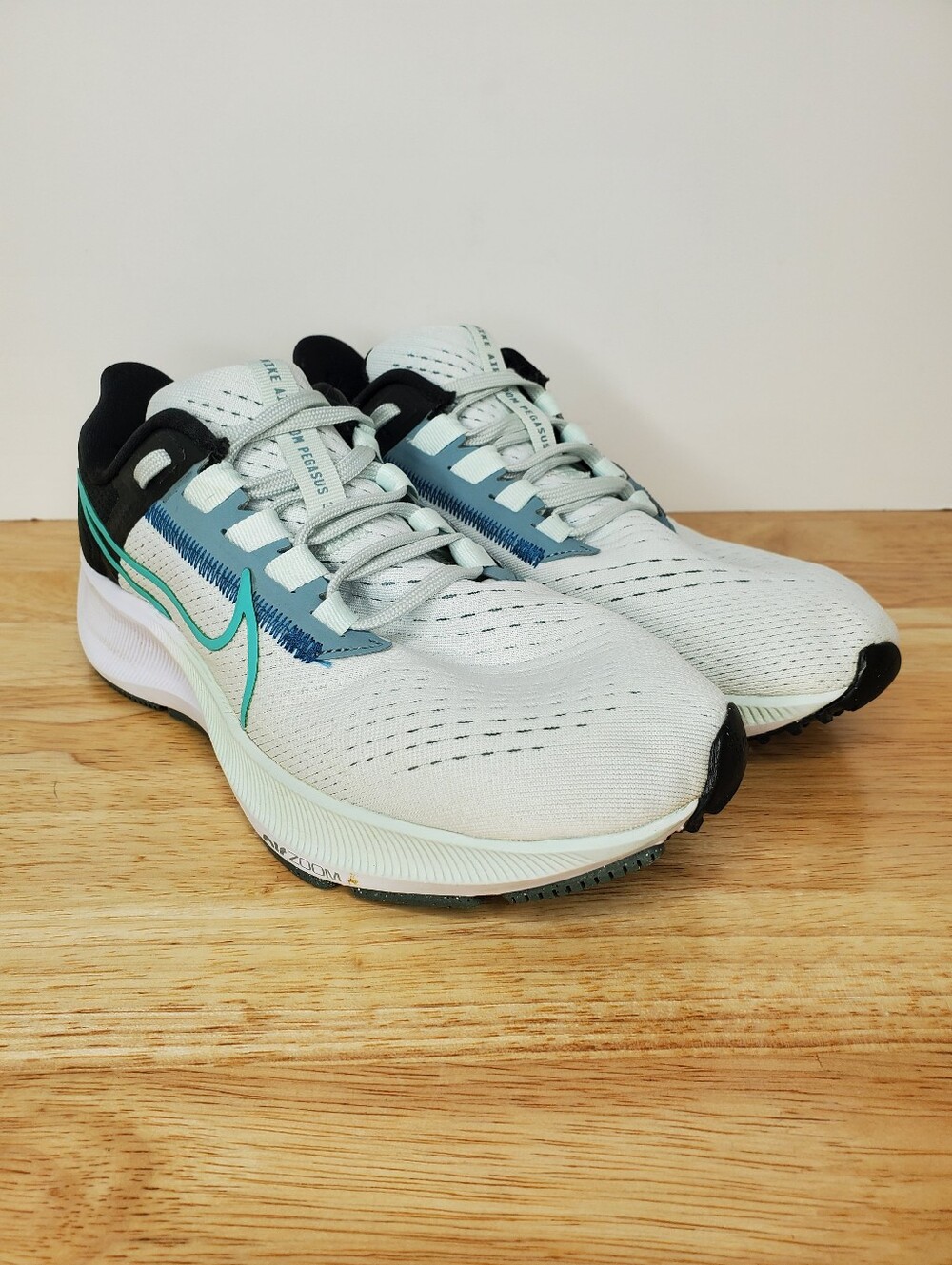 Nike Air Zoom Pegasus 38 Shoes Womens 7.5 Ghost Aqua CW7358-401